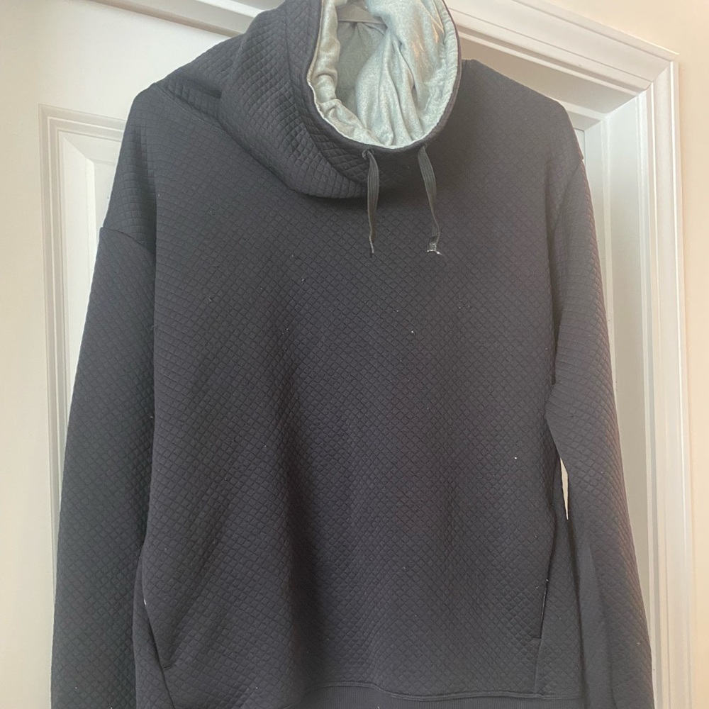 Under armour size large cowl neck sweatshirt, GUC